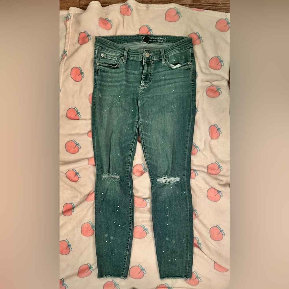 Gap size 6 ripped jeans